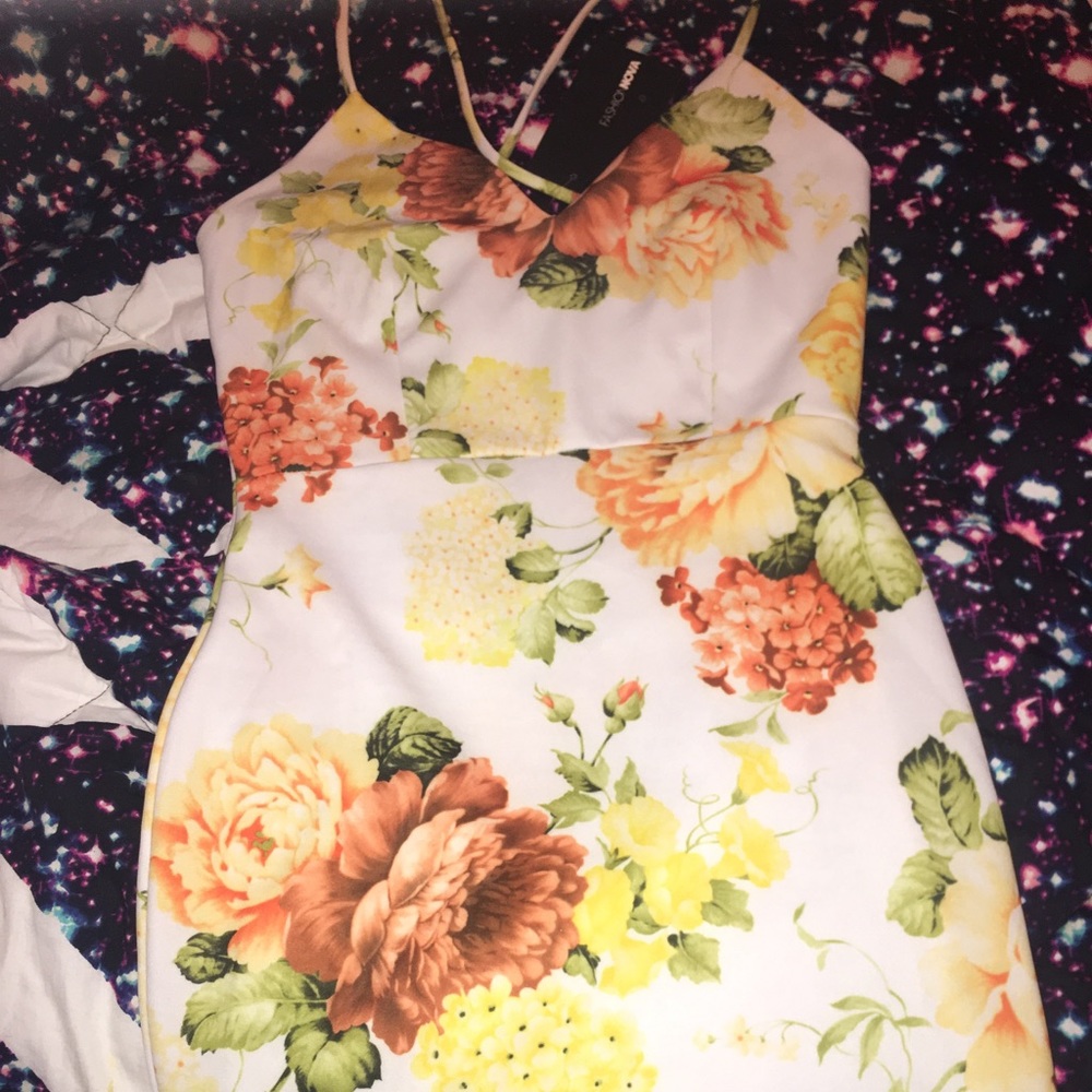 Wine & Dine White Floral Dress - Picture 3 of 6